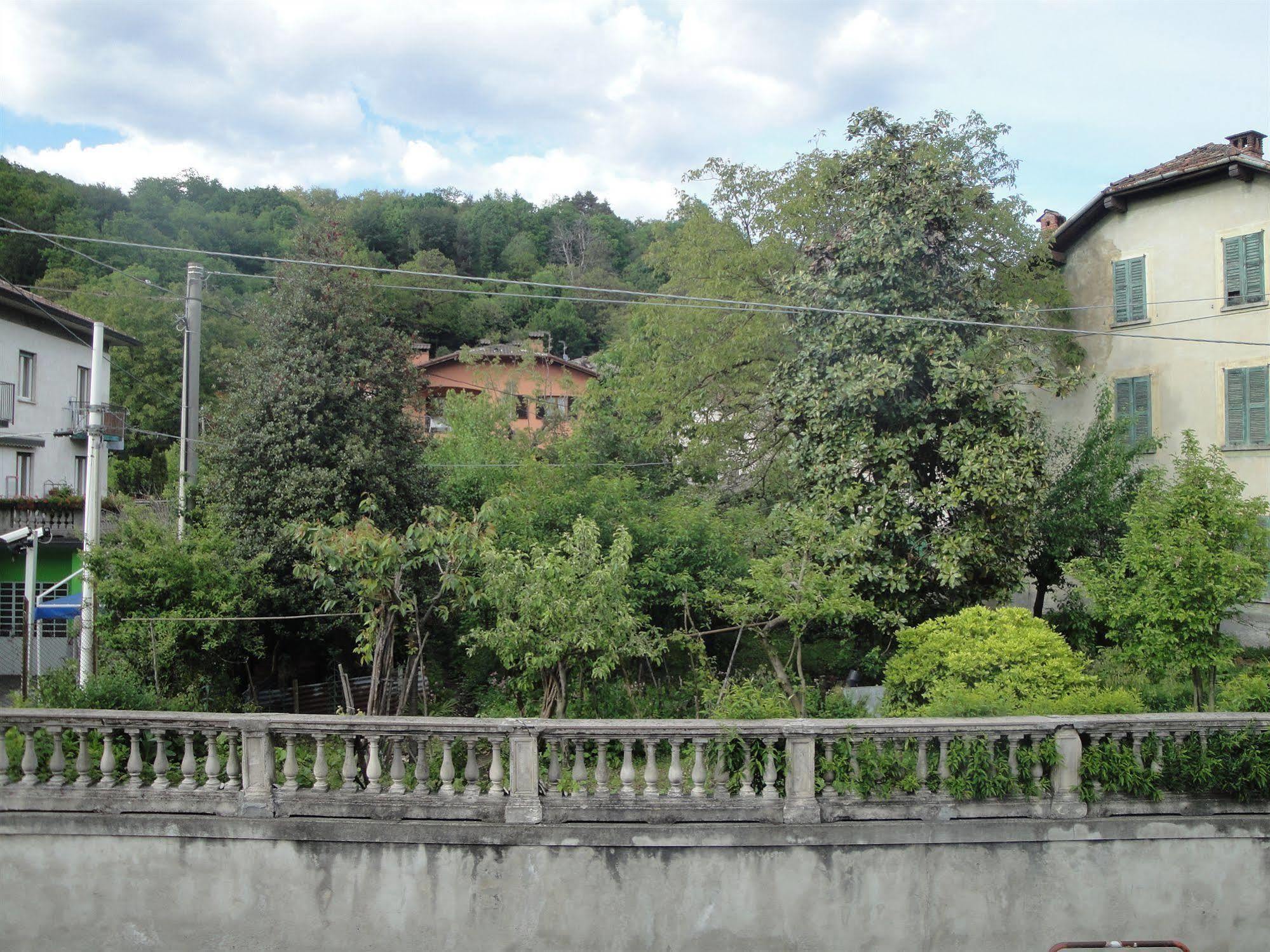 Locanda Del Brinsc Brinzio Exteriör bild